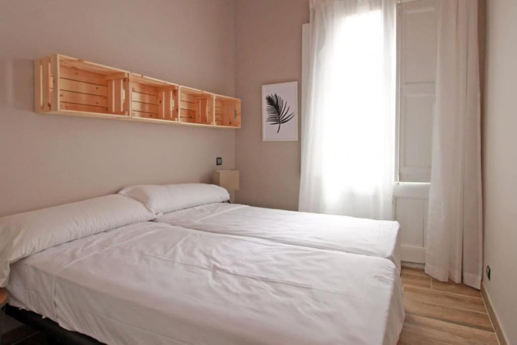Bebarceloner Sants Apartments - 2 Bedrooms エクステリア 写真