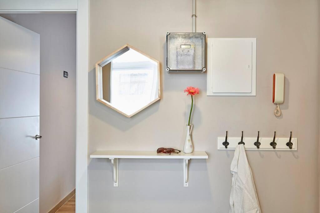 Bebarceloner Sants Apartments - 2 Bedrooms エクステリア 写真