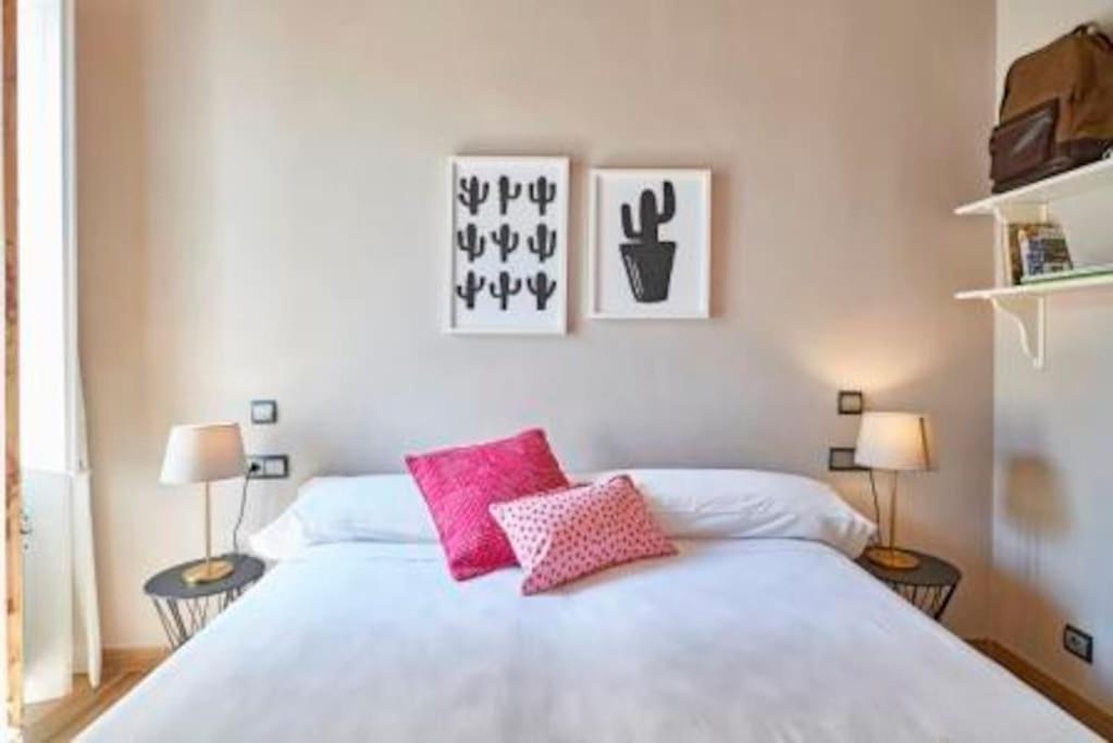 Bebarceloner Sants Apartments - 2 Bedrooms エクステリア 写真