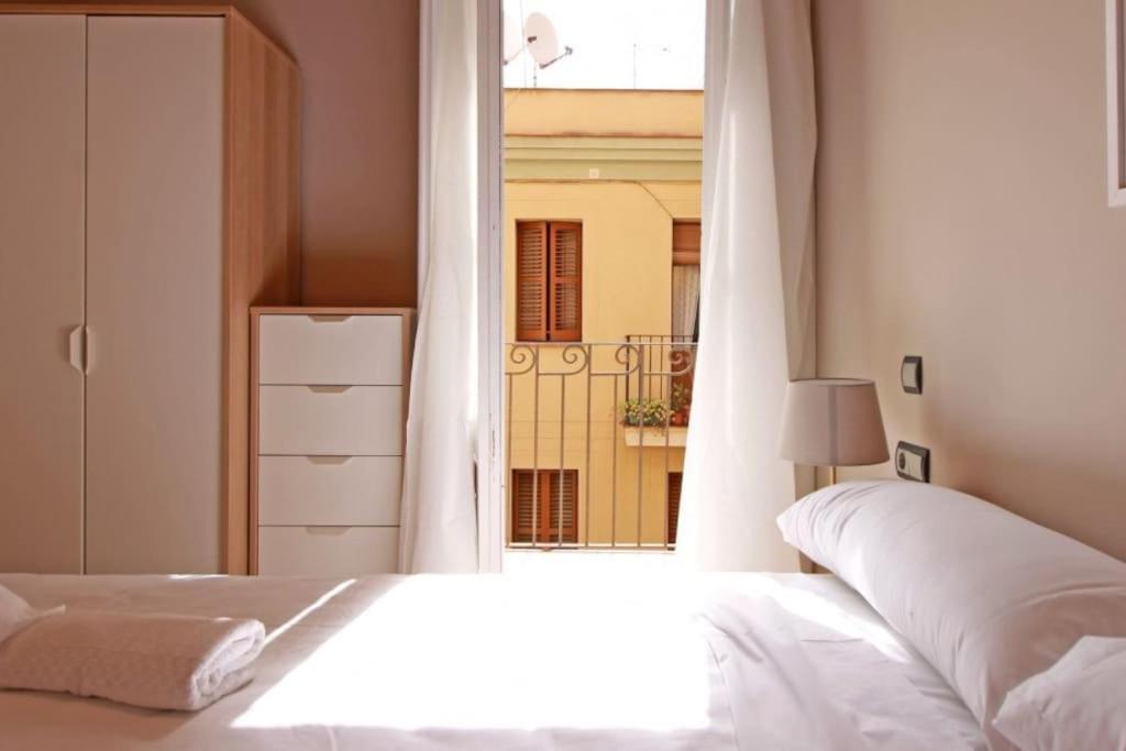 Bebarceloner Sants Apartments - 2 Bedrooms エクステリア 写真