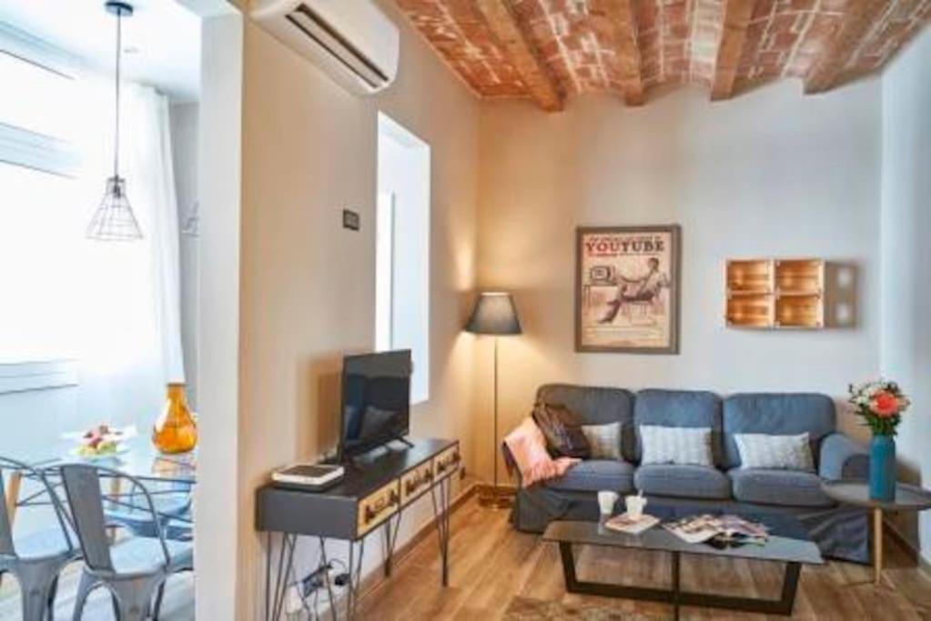Bebarceloner Sants Apartments - 2 Bedrooms エクステリア 写真